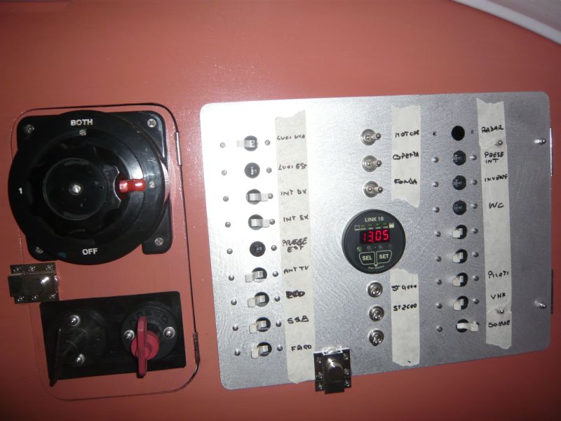 [Immagine: 201111511446_QE esterno.jpg]
